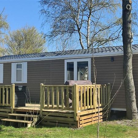 Bj Chalets - De Rug 3 - Vakantiepark Lauwersoog - Luxe Chalet Met Vaatwasser En Inloopkast! Vroege Incheck! Met Airco! Εξωτερικό φωτογραφία
