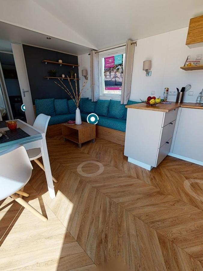 Bj Chalets - De Rug 3 - Vakantiepark Lauwersoog - Luxe Chalet Met Vaatwasser En Inloopkast! Vroege Incheck! Met Airco! Εξωτερικό φωτογραφία